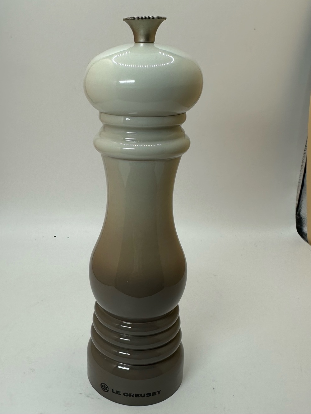 Le Creuset Beige to Cream Gradient Ceramic 8” Pepper Mill. Color:Nutmeg?